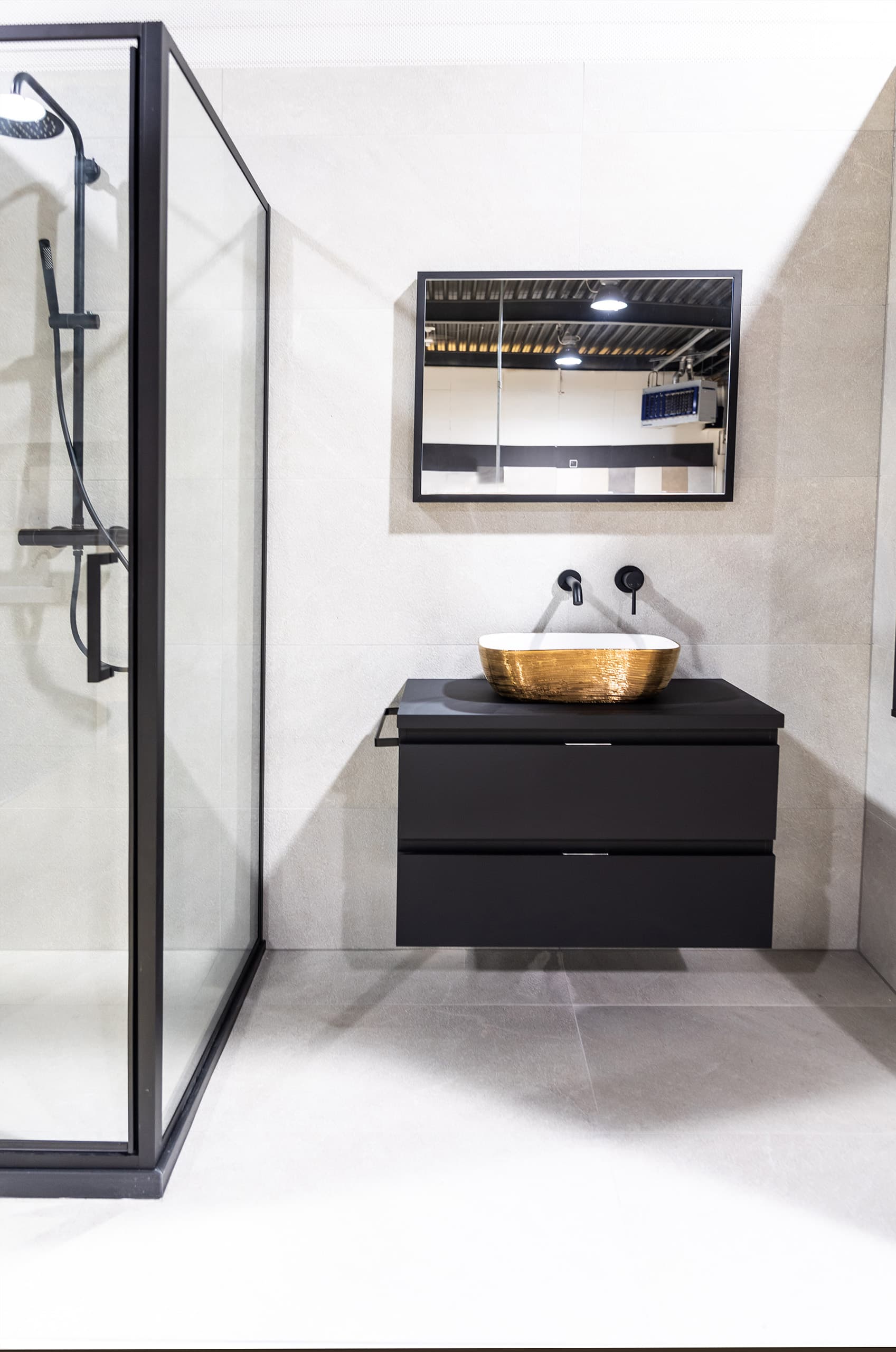 Douchecabine Tegels Waarop letten bij tegels voor de douche?